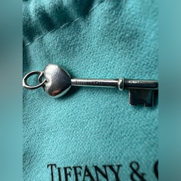 Vintage Tiffany & Co. heart key - Picture 2 of 5